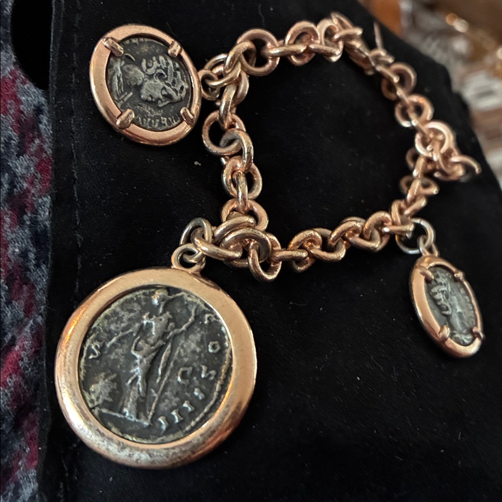 Italian Roman 3 coin bracelet for good luck - Picture 3 of 6